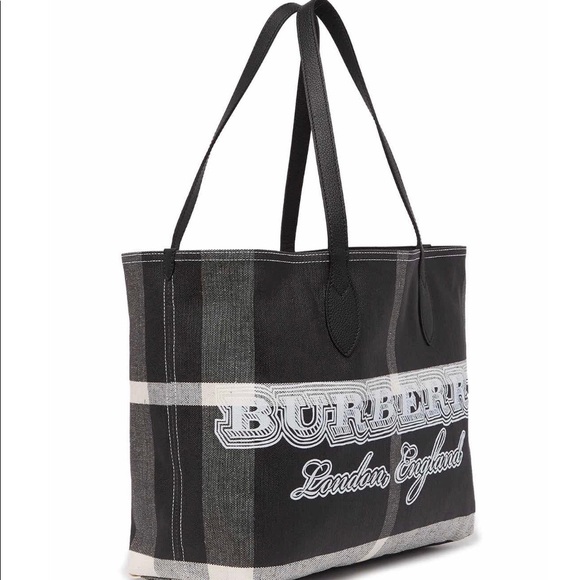 Burberry Reversible Tote - Picture 2 of 7
